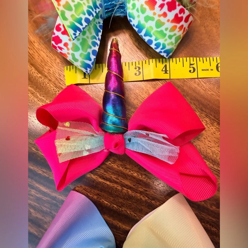 Colorful Hair Bow Set of 4 EUC